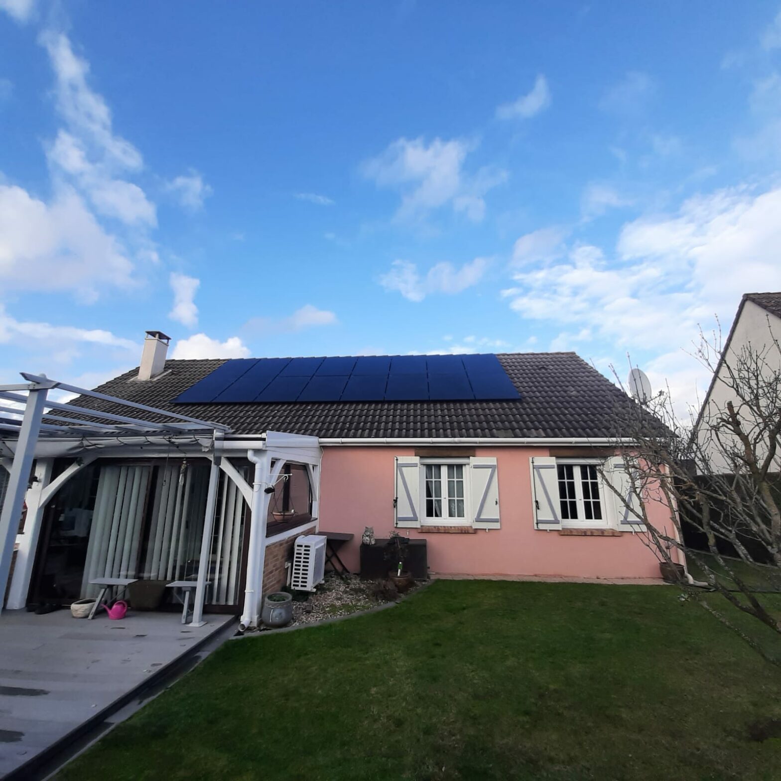 Installation photovoltaïque, en autoconsommation, d’une puissance de 6 kWc à CAUDEBEC-LES-ELBEUF (76)